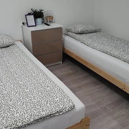 Na Plazowej Apartment *